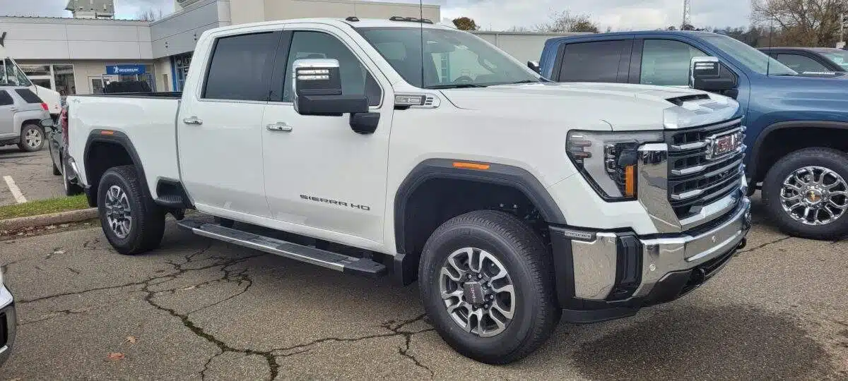 How Much Weight Can A Pickup Truck Carry