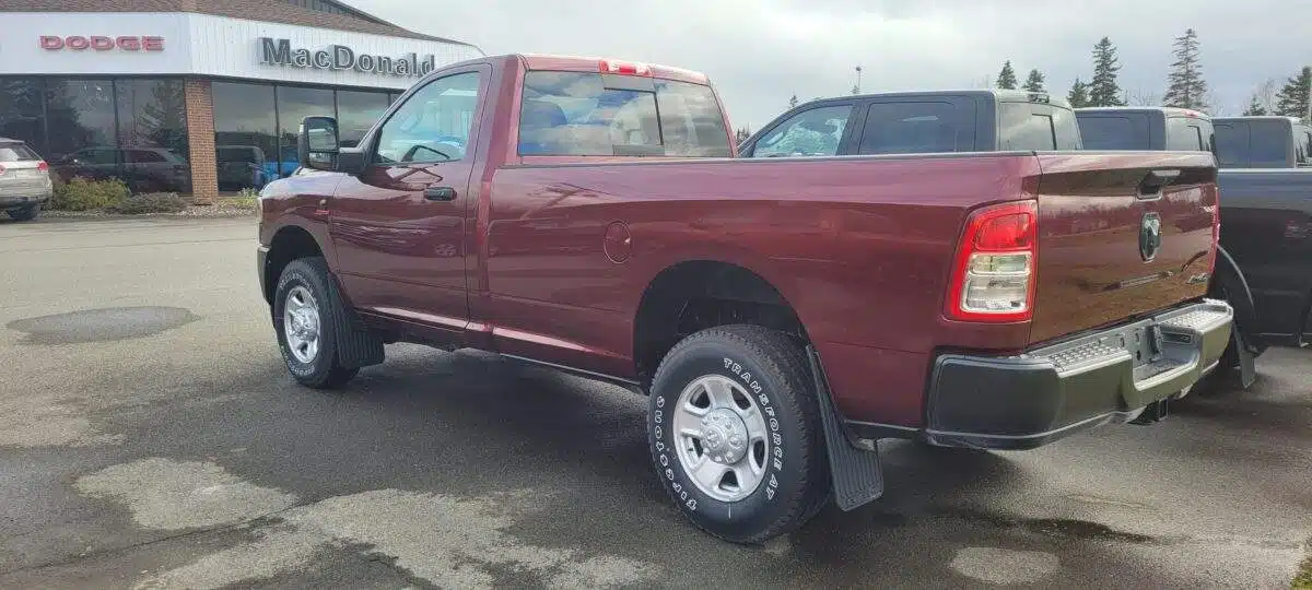 Which 1 Ton Truck Is Best For Truck Towing