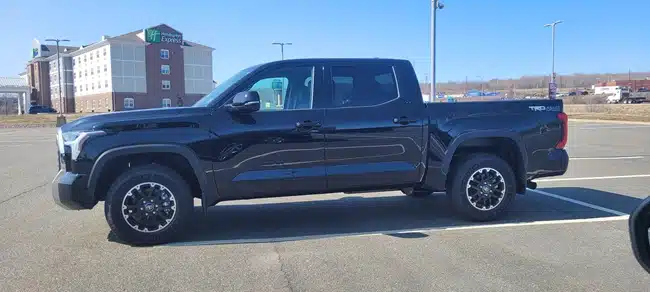 2025 Pickup Truck Engine Comparison