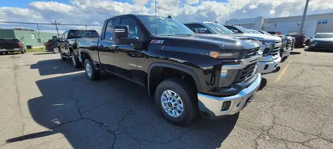 Silverado HD Duramax vs Gas Comparison