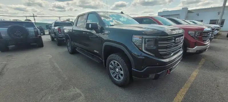 2025 Sierra 1500 Payload by Engine & Drivetrain